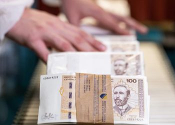 Građani u BiH se u godinu dana zadužili za 1,37 milijardu KM
