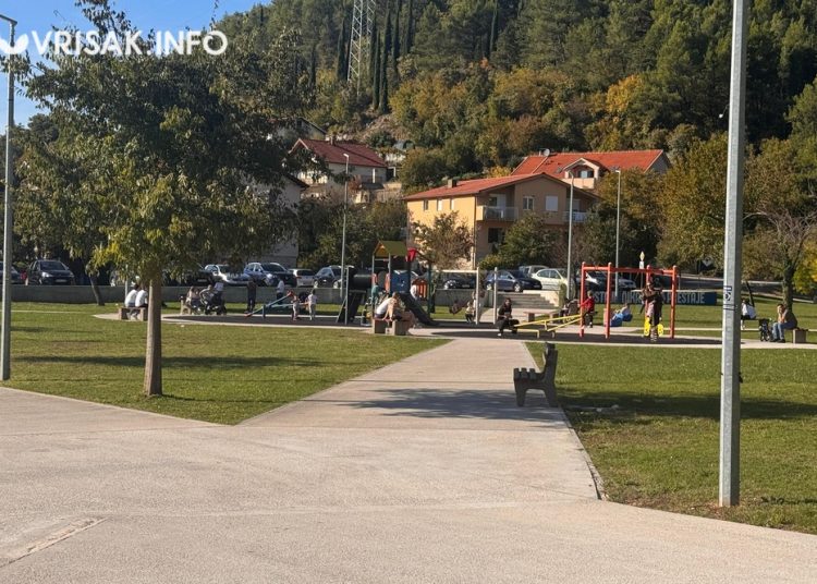 Sunčana nedjelja u Parku širokobrijeških branitelja: Igra, šetnja i druženje