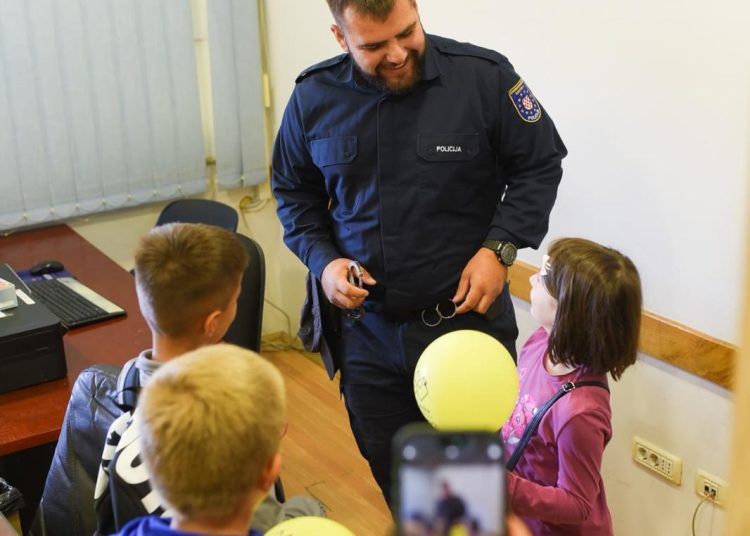 Djeca posjetila Policijsku upravu Posušje