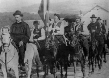 Iz prošlosti Širokog Brijega: Fra Didak Buntić dočekuje fra Alojzija Mišića