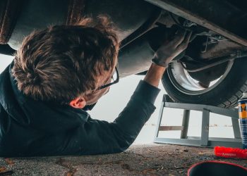 Pred vozačima najzahtjevniji dio godine: Kako pripremiti automobil za zimu