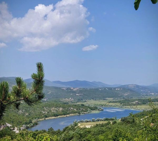 Prirodne ljepote Drinovaca – hercegovačka zemlja u svom punom sjaju