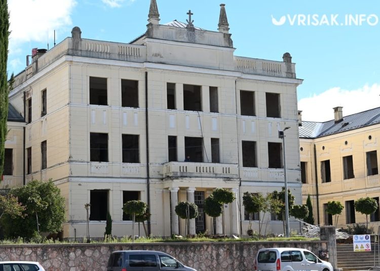 Hering preuzima obnovu gimnazije u Širokom Brijegu vrijednu 5,49 milijuna KM