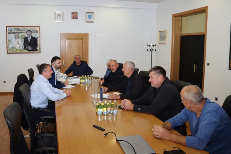 Predstavnici Općine Posušje se sastali s braniteljskim udrugama