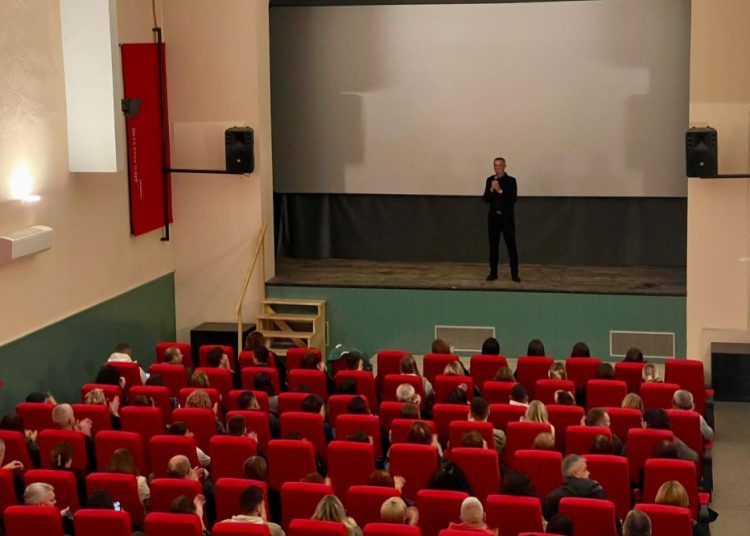 Široki Brijeg: Održana premijera filma „Diva” pred prepunim kinom Borak