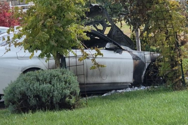 Tomislavgrad: U noćnim satima izgorio parkirani BMW