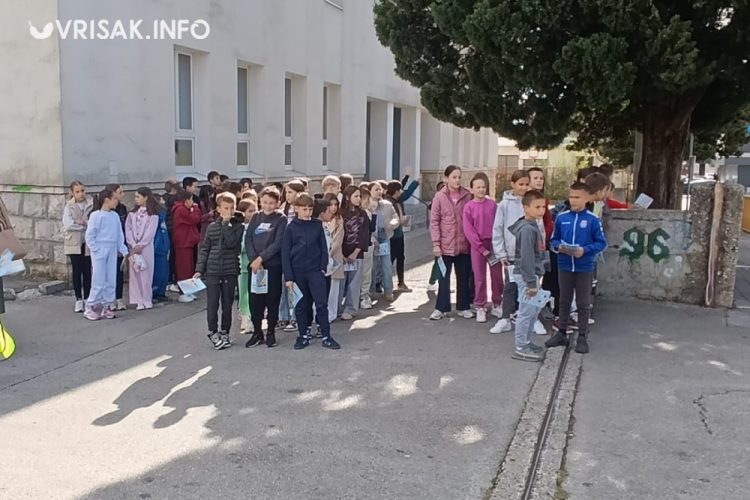 Učenici Prve osnovne škole Široki Brijeg patrolirali s policijom