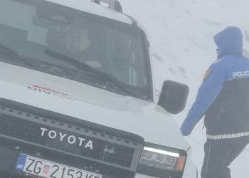Vlašić zatrpan snijegom: Otkazano puštanje digitalnog TV signala za BiH