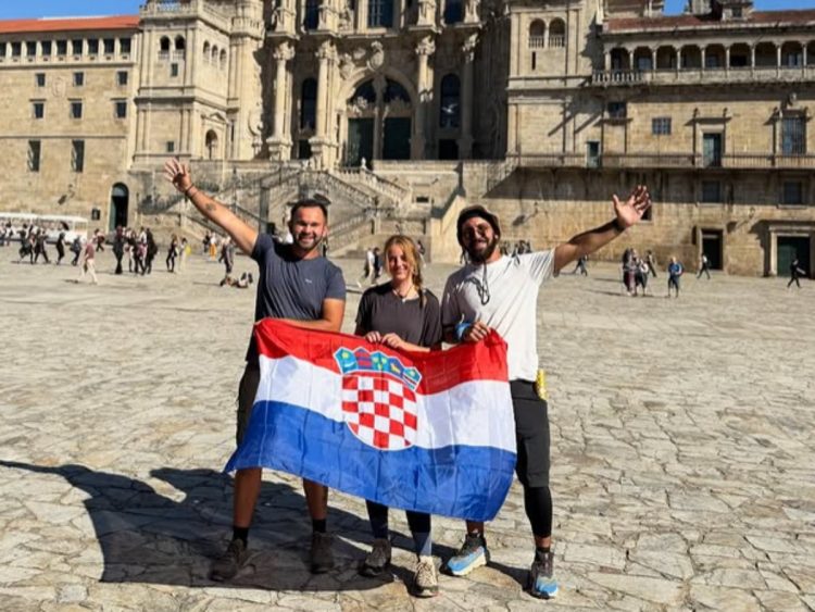 Troje Hrvata prešli Camino put kroz Francusku i Španjolsku u 32 dana