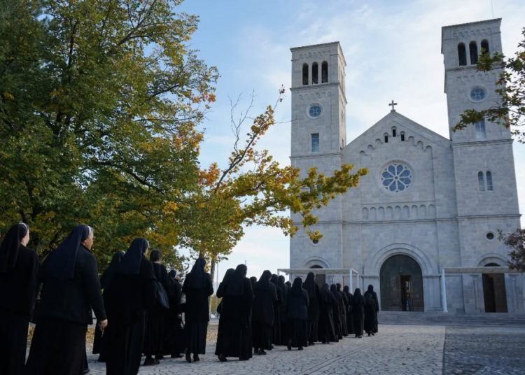 Široki Brijeg: U Gospinom svetištu održana prva mjesečna duhovna obnova sestara
