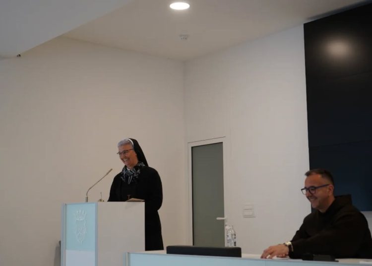 Široki Brijeg: U Gospinom svetištu održana prva mjesečna duhovna obnova sestara
