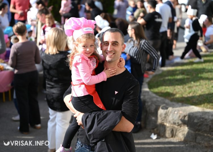 Široki Brijeg: Dani kruha u dječjem vrtiću „Trnoružica“ na Zorićevini