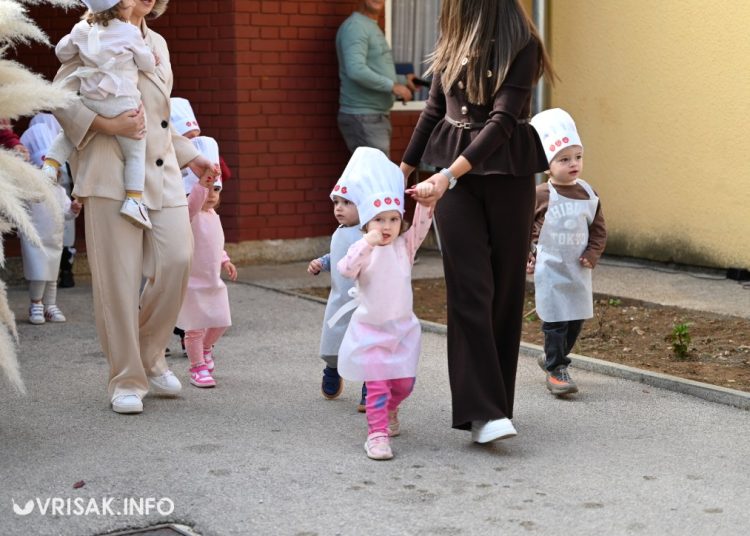 Široki Brijeg: Dani kruha u dječjem vrtiću „Trnoružica“ na Zorićevini