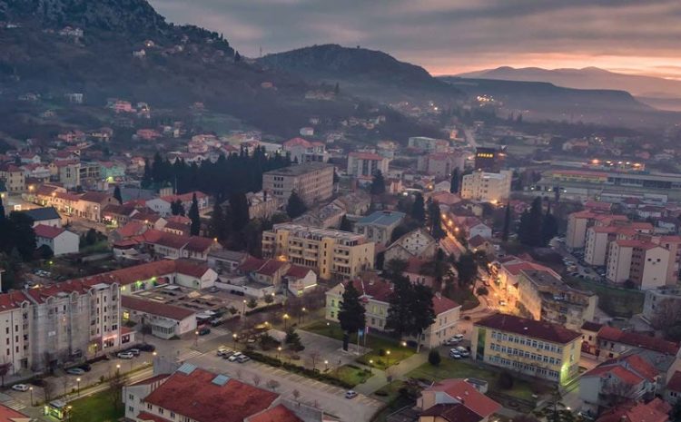 Grad Ljubuši nije kreditno zadužen ni 1 KM, ima najjeftiniji vrtić i pomaže mladima