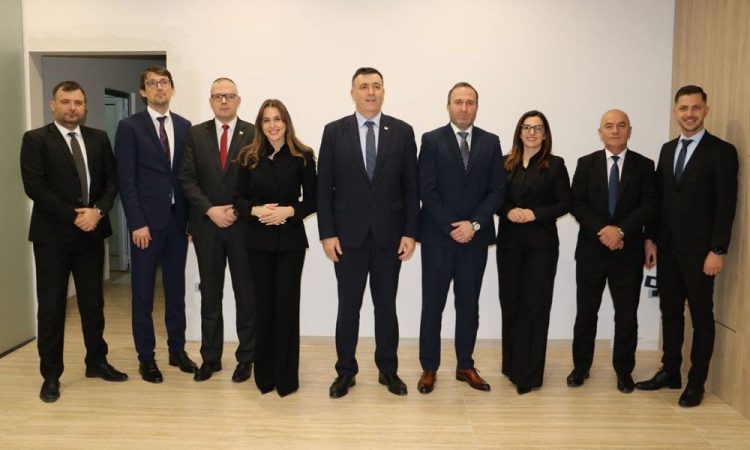 Vlada Županije Zapadnohercegovačke kupuje pet službenih vozila za 350 tisuća KM