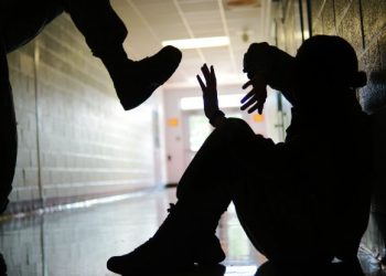 Petnaestogodišnji dječak iz Sarajeva pretučen u Podgorici: Napad maloljetnika prekinula prolaznica