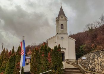 Crkvena oluja u hercegovačkoj župi: Dio župljana protiv biskupove odluke