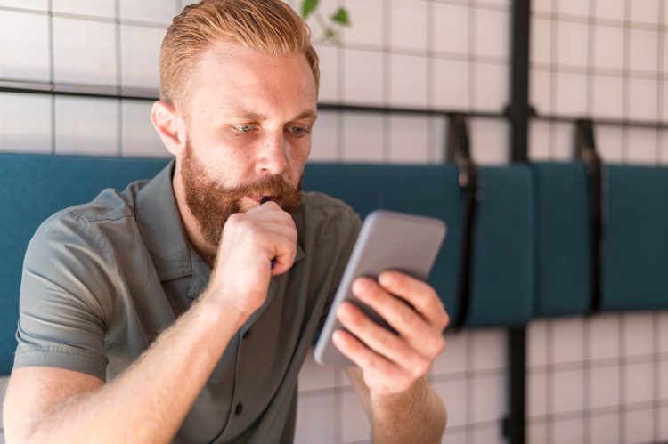 Alarm zbog AI videa: Internet preplavili lažni, ali zastrašujuće realni prizori nasilja
