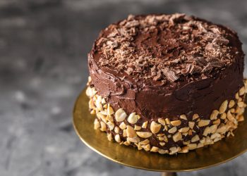 Čoko-nugat torta: Desert koji osvaja na prvi zalogaj