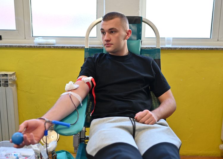 Učenici Srednje strukovne škole Široki Brijeg darovali 32 doze krvi