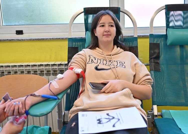 Učenici Srednje strukovne škole Široki Brijeg darovali 32 doze krvi