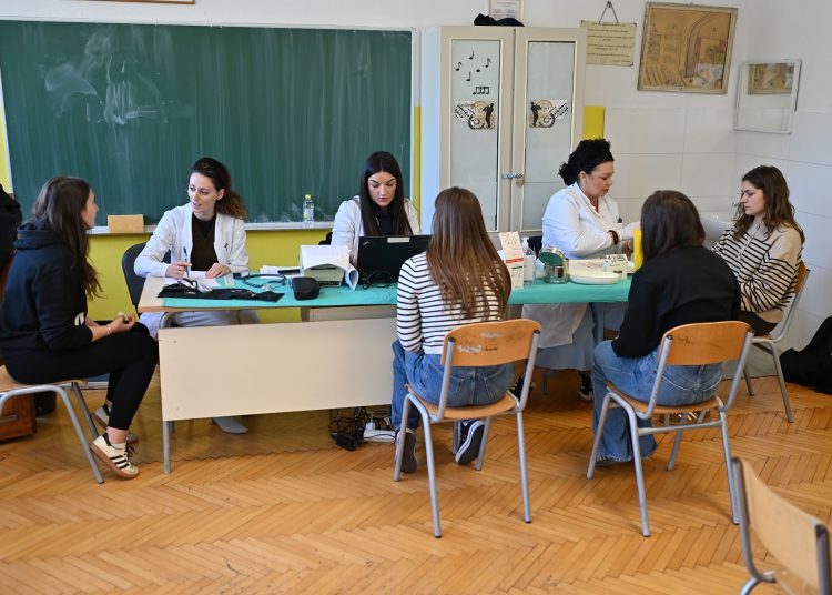Učenici Srednje strukovne škole Široki Brijeg darovali 32 doze krvi