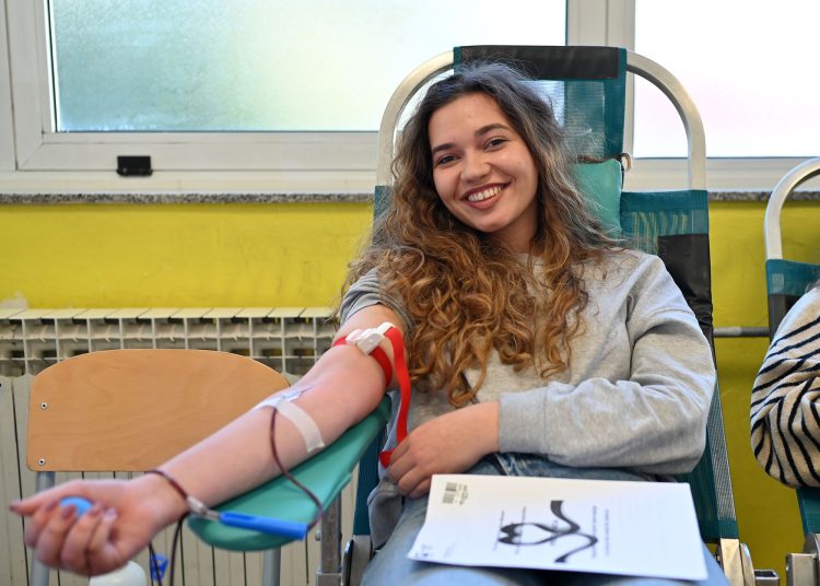 Učenici Srednje strukovne škole Široki Brijeg darovali 32 doze krvi