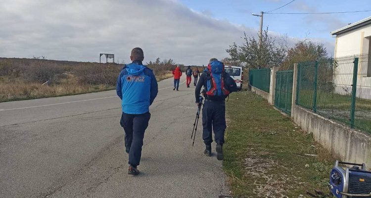 FUCZ se uključila u potragu za nestalom nestalom ženom (73): Službe na terenu od ranih jutarnjih sati