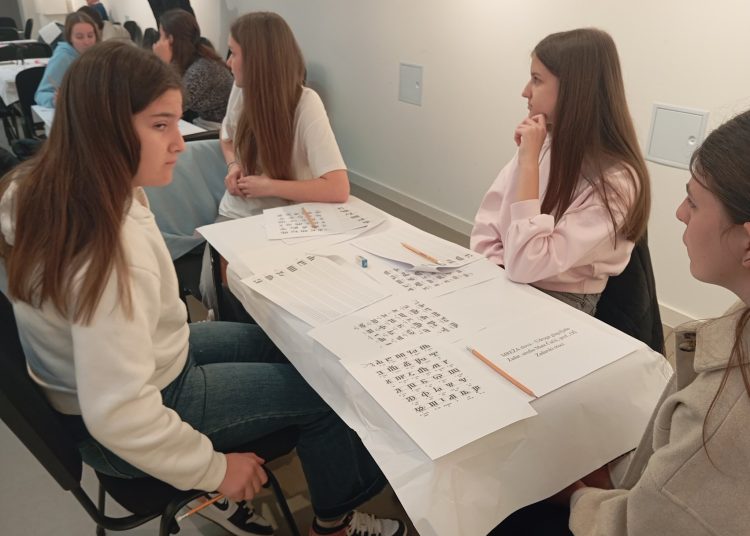 Učenici u Širokom Brijegu na prvim radionicama glagoljice u sklopu Dana baštine ŽZH