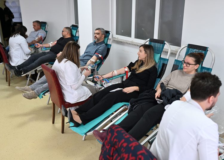 Ljubušaci pokazali veliko srce: Prikupljeno 46 doza krvi