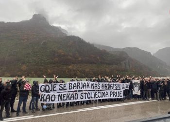 Ultrasi zaustavljeni na putu prema Bijeljini unatoč odobrenju domaćina