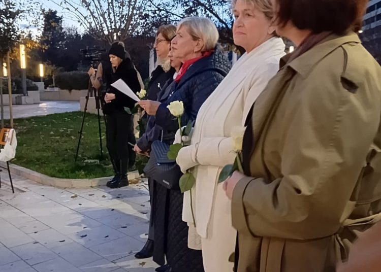 “Stolice koje govore” u Mostaru: “Na njima su sjedile žene koje su ubijene u BiH u zadnje dvije godine”