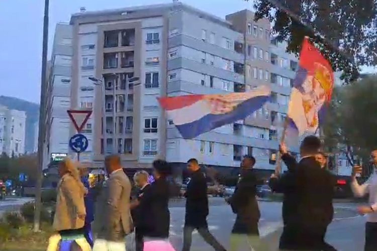 (VIDEO) Vjenčanje koje je oduševilo Mostar, tri zastave i jedna priča