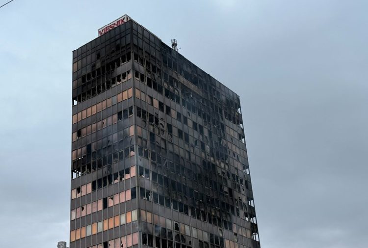 Uhićena mlađa osoba zbog požara u neboderu Vjesnika