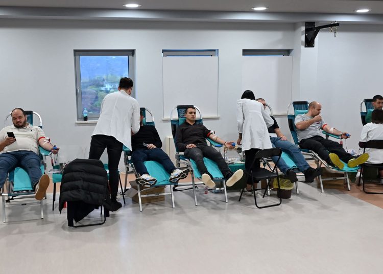 Zaposlenici Violete iz Gruda darovali 58 doza krvi