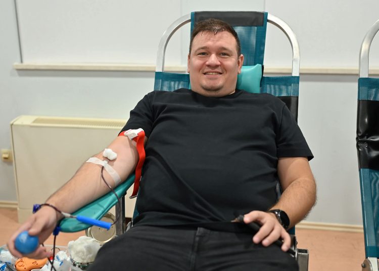 Zaposlenici Violete iz Gruda darovali 58 doza krvi