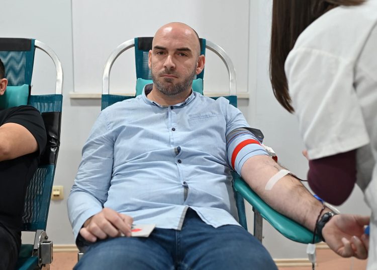 Zaposlenici Violete iz Gruda darovali 58 doza krvi