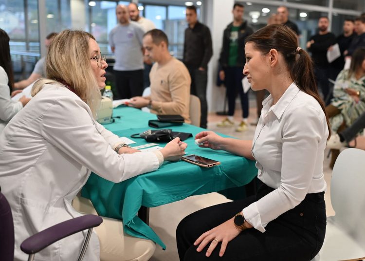 Zaposlenici Violete iz Gruda darovali 58 doza krvi