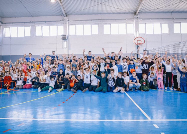 Košarkaši Širokog posjetili škole i družili se s učenicima