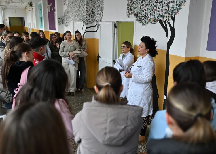 Grudski srednjoškolci darovali 22 doze krvi