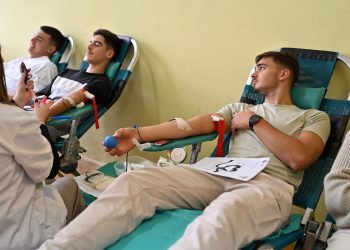 Grudski srednjoškolci darovali 22 doze krvi