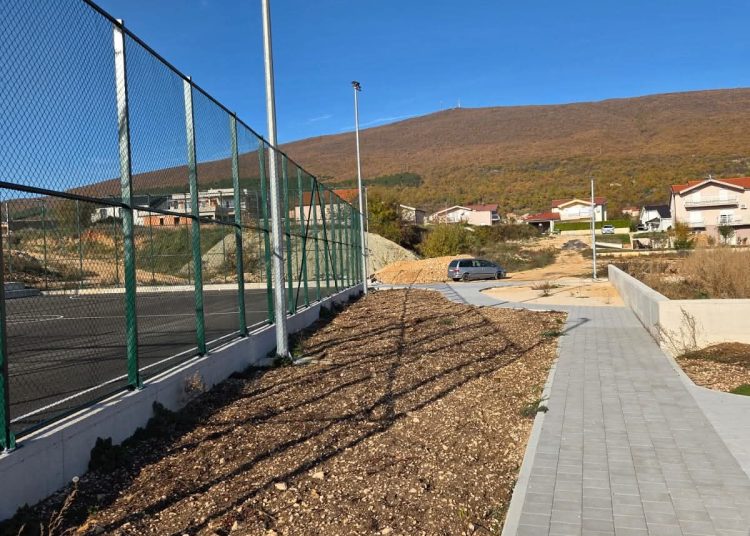 Završetak uspostave zelene površine u naselju Carski gaj u središtu općine Posušje“