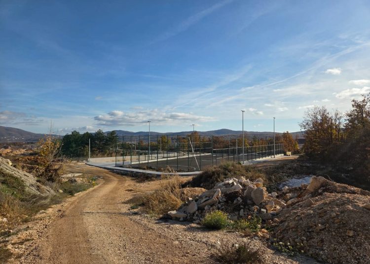 Završetak uspostave zelene površine u naselju Carski gaj u središtu općine Posušje“