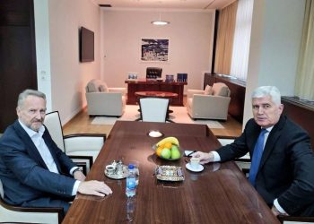 Čović i Izetbegović “popili kavu” i razgovarali o miru, stabilnosti i europskom putu BiH