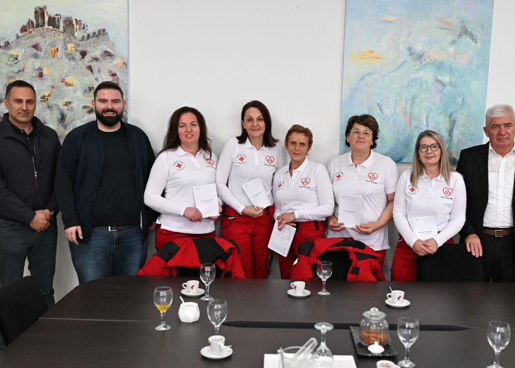 Njegovateljice ”Programa kućne njege – Srce Posušja” spremne za rad na terenu