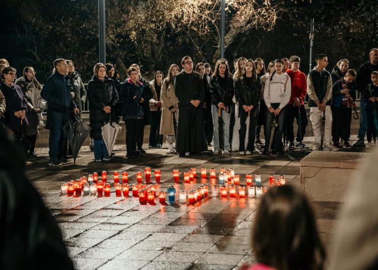 Široki Brijeg u znak sjećanja na Vukovar i Škabrnju