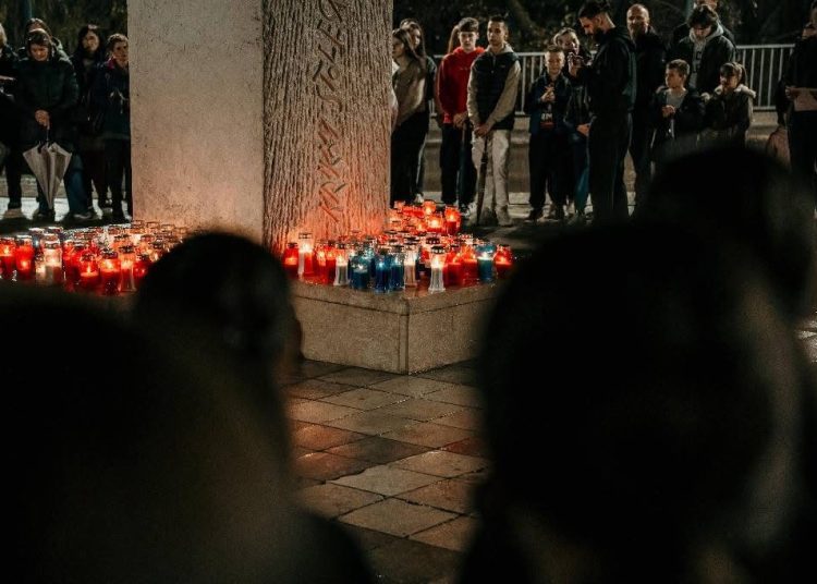 Široki Brijeg u znak sjećanja na Vukovar i Škabrnju