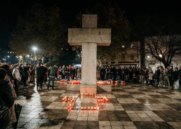 Široki Brijeg u znak sjećanja na Vukovar i Škabrnju