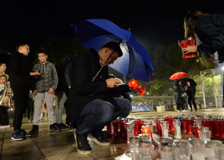 Široki Brijeg u znak sjećanja na Vukovar i Škabrnju