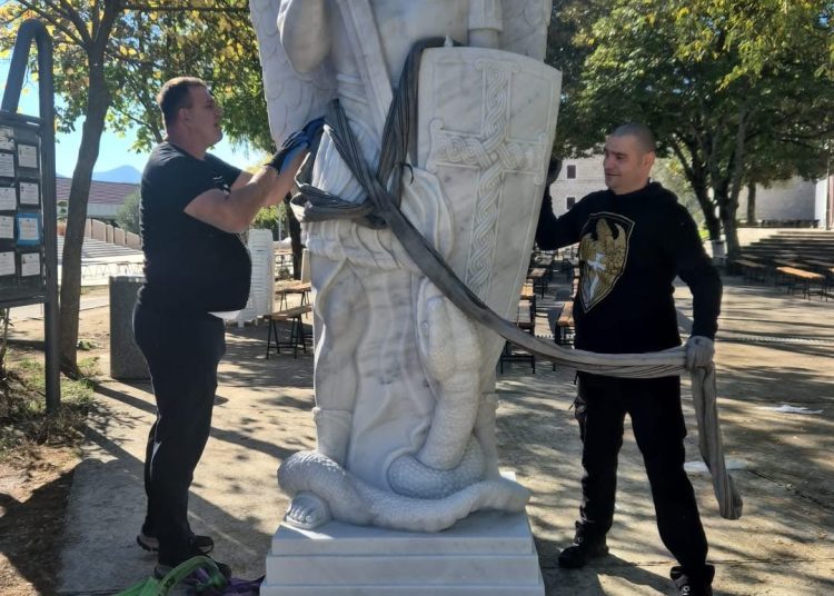 Hercegovina pod duhovnom zaštitom sv. Mihaela: Marijini ratnici postavili kipove u Ljubuškom i Potocima